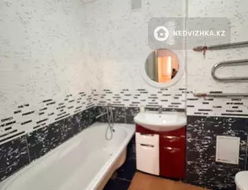 2-комнатная квартира, этаж 1 из 9, 60 м²