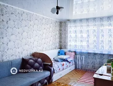 3-комнатная квартира, этаж 4 из 5, 62 м²