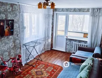 3-комнатная квартира, этаж 4 из 5, 62 м²