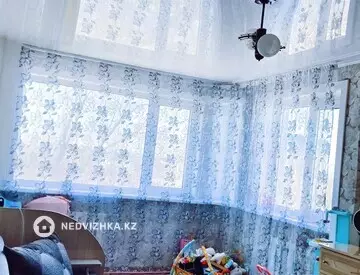 3-комнатная квартира, этаж 4 из 5, 62 м²