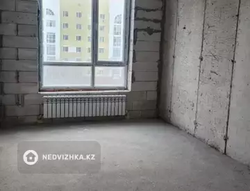 1-комнатная квартира, этаж 3 из 12, 40 м²