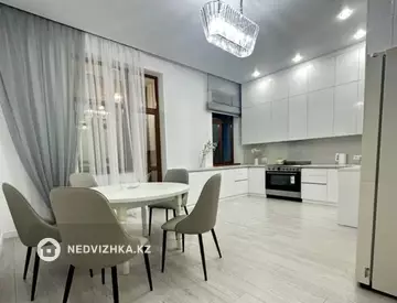 3-комнатная квартира, этаж 2 из 6, 136 м²