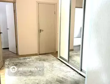 2-комнатная квартира, этаж 1 из 12, 63 м²