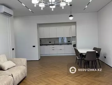 2-комнатная квартира, этаж 4 из 22, 85 м²