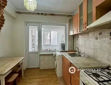 2-комнатная квартира, этаж 2 из 5, 50 м²