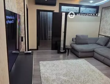 2-комнатная квартира, этаж 8 из 8, 56 м²