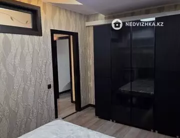 2-комнатная квартира, этаж 8 из 8, 56 м²