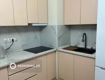 2-комнатная квартира, этаж 2 из 10, 53 м²