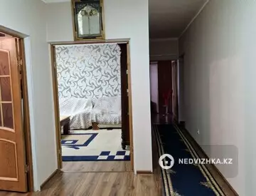 3-комнатная квартира, этаж 1 из 9, 95 м²