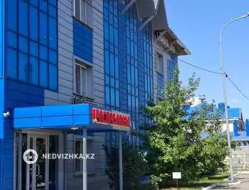 Офис, Кабинет, этаж 3 из 3, 36 м², На длительный срок