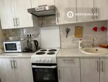 3-комнатная квартира, этаж 8 из 16, 61 м²