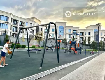 2-комнатная квартира, этаж 3 из 3, 62 м²