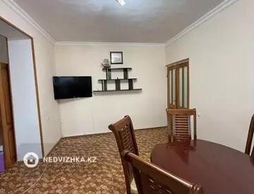 4-комнатная квартира, этаж 5 из 5, 81 м²