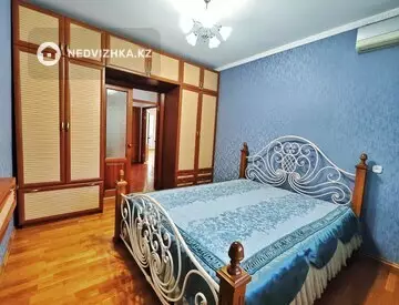 3-комнатная квартира, этаж 4 из 4, 77 м²