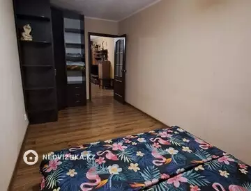 2-комнатная квартира, этаж 1 из 5, 54 м², Посуточно