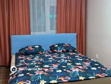 2-комнатная квартира, этаж 1 из 5, 54 м², Посуточно