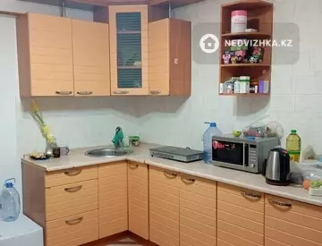 1-комнатная квартира, этаж 4 из 12, 43 м²