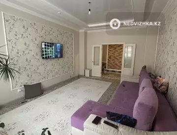 3-комнатная квартира, этаж 8 из 12, 100 м²