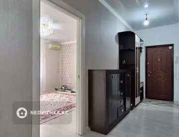 2-комнатная квартира, этаж 3 из 5, 65 м², На длительный срок