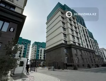 3-комнатная квартира, этаж 2 из 9, 90 м², На длительный срок
