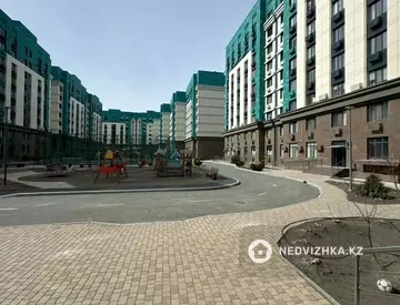 3-комнатная квартира, этаж 2 из 9, 90 м², На длительный срок