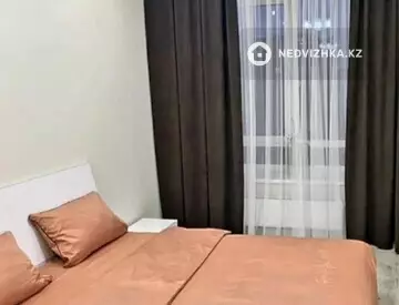 1-комнатная квартира, этаж 1 из 5, 36 м², По часам