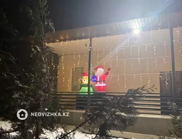 6-комнатный дом, 7.3 соток, 220 м²