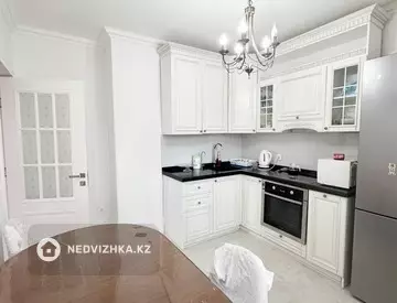 3-комнатная квартира, этаж 8 из 12, 73 м²