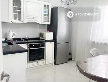 3-комнатная квартира, этаж 8 из 12, 73 м²