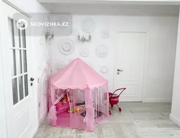 3-комнатная квартира, этаж 8 из 12, 73 м²