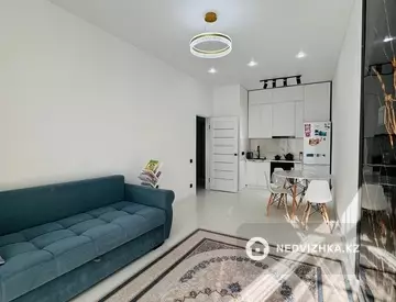 2-комнатная квартира, этаж 8 из 12, 43 м²
