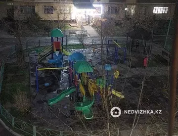 1-комнатная квартира, этаж 4 из 9, 39 м²