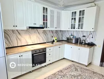 2-комнатная квартира, этаж 9 из 17, 71 м²