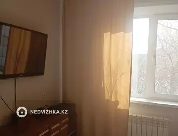 2-комнатная квартира, этаж 3 из 10, 54 м²