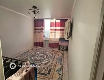 2-комнатная квартира, этаж 4 из 5, 45 м²