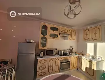 2-комнатная квартира, этаж 4 из 5, 45 м²