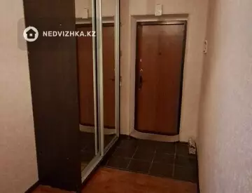 2-комнатная квартира, этаж 4 из 5, 55 м²