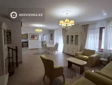 6-комнатная часть дома, 5 соток, 300 м², На длительный срок