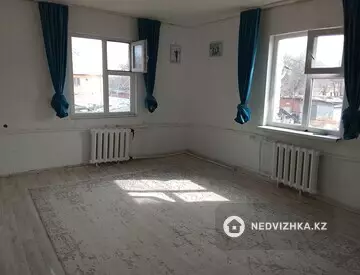 3-комнатная квартира, этаж 2 из 2, 59 м²