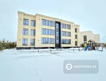 4-комнатная квартира, этаж 2 из 3, 200 м²