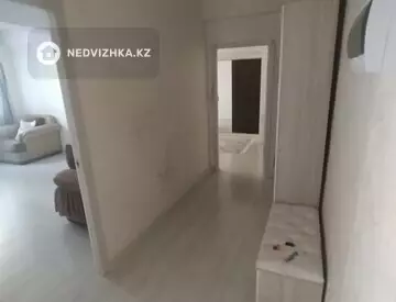 2-комнатная квартира, этаж 2 из 9, 62 м², На длительный срок