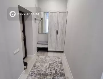 1-комнатная квартира, этаж 14 из 14, 56 м²