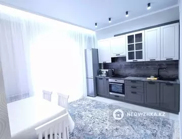 1-комнатная квартира, этаж 14 из 14, 56 м²