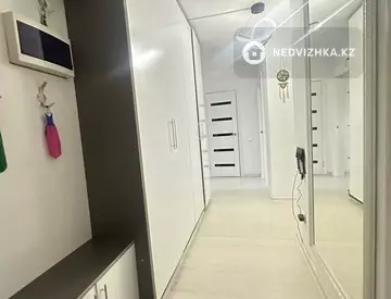 2-комнатная квартира, этаж 12 из 12, 54 м²