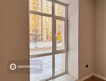 2-комнатная квартира, этаж 1 из 10, 62 м²