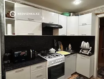 3-комнатная квартира, этаж 2 из 2, 65 м²