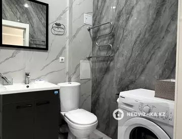 1-комнатная квартира, этаж 2 из 12, 45 м², Посуточно