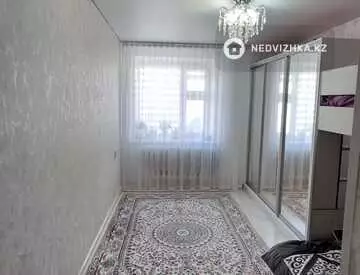 2-комнатная квартира, этаж 4 из 10, 61 м²