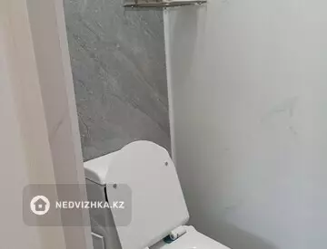 2-комнатная квартира, этаж 4 из 4, 51 м²