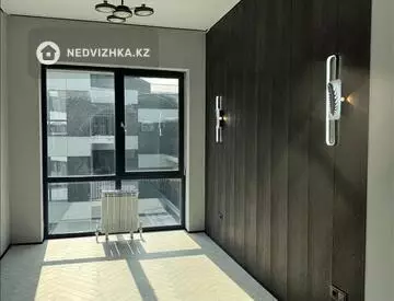 2-комнатная квартира, этаж 3 из 4, 48 м²